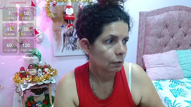 Snapshot of sila_bolum chatting on December 3, 4:49 pm sila bolum online show from December 3, 4:49 pm