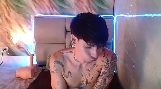 Snapshot of Apolo_Hidalgo01 chatting on March 18, 4:59 pm Apolo Hidalgo01 online show from March 18, 4:59 pm