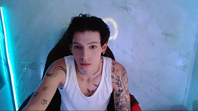 Snapshot of Apolo_Hidalgo01 chatting on September 8, 7:13 pm Apolo Hidalgo01 online show from September 8, 7:13 pm