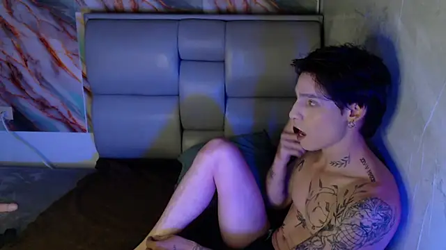 Snapshot of Apolo_Hidalgo01 chatting on October 2, 6:37 pm Apolo Hidalgo01 online show from October 2, 6:37 pm