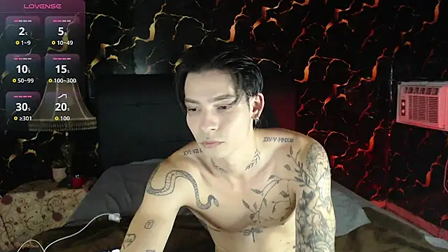 Snapshot of Apolo_Hidalgo01 chatting on November 7, 10:32 pm Apolo Hidalgo01 online show from November 7, 10:32 pm