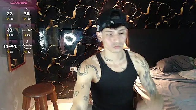 Snapshot of Apolo_Hidalgo01 chatting on November 13, 1:59 am Apolo Hidalgo01 online show from November 13, 1:59 am