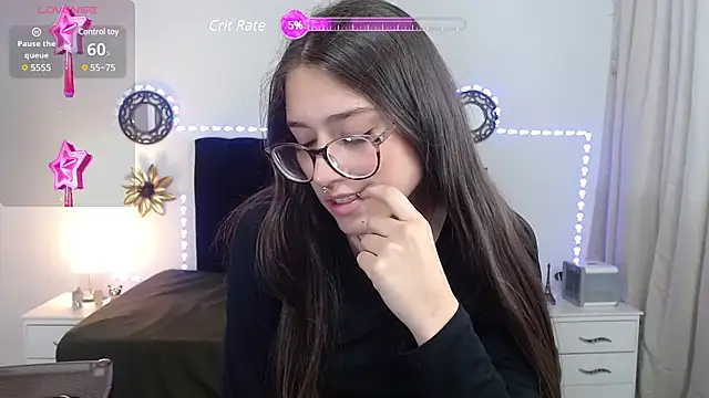 Snapshot of zoe_sweet5 chatting on February 27, 11:48 pm zoe sweet5 online show from February 27, 11:48 pm