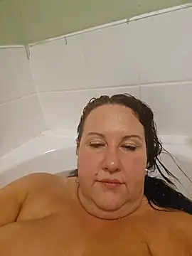 Snapshot of Bekahblows chatting on February 10, 7:07 pm Bekahblows online show from February 10, 7:07 pm