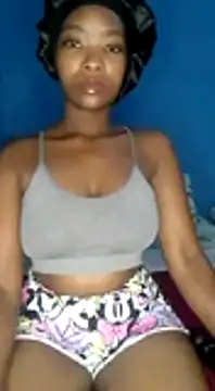 NunuBerry16 online show from February 9, 1:55 am