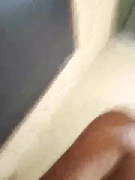 Snapshot of diablonegro69 chatting on December 5, 8:00 am diablonegro69 online show from December 5, 8:00 am