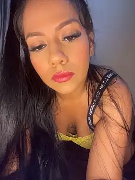 Snapshot of shaylin_brooke1 chatting on June 7, 9:29 pm shaylin brooke1 online show from June 7, 9:29 pm