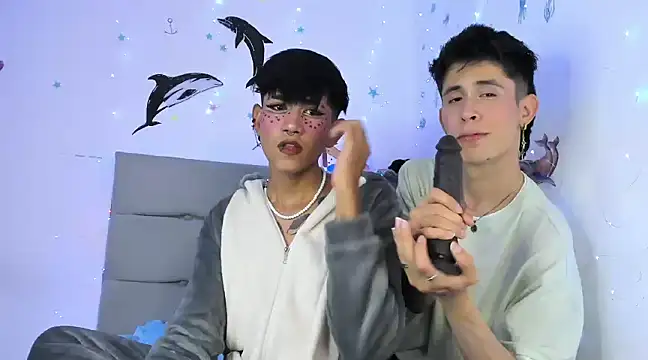 andrew uwu  online show from December 6, 1:07 am