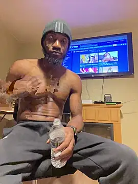 Snapshot of prettyrichie chatting on October 30, 2:46 am prettyrichie online show from October 30, 2:46 am