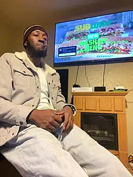 Snapshot of prettyrichie chatting on November 7, 1:27 am prettyrichie online show from November 7, 1:27 am