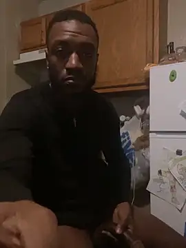 Snapshot of prettyrichie chatting on November 27, 5:37 pm prettyrichie online show from November 27, 5:37 pm