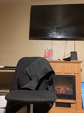 Snapshot of prettyrichie chatting on February 20, 10:05 am prettyrichie online show from February 20, 10:05 am