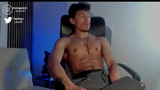 Snapshot of rafael_stone chatting on October 1, 2:39 am rafael stone online show from October 1, 2:39 am