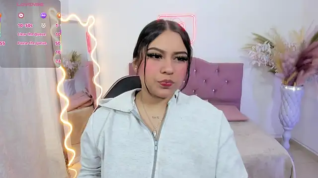 kendra tay online show from December 1, 3:00 am