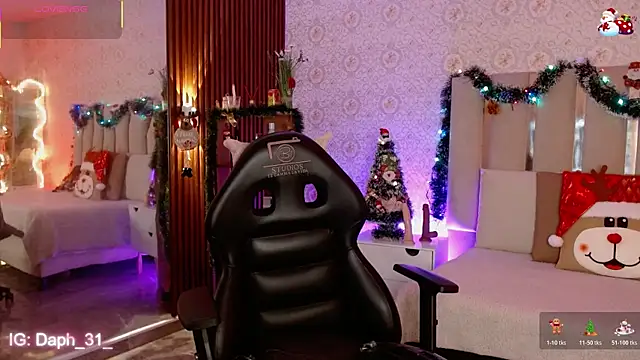 Daphnne tay online show from November 28, 3:31 am