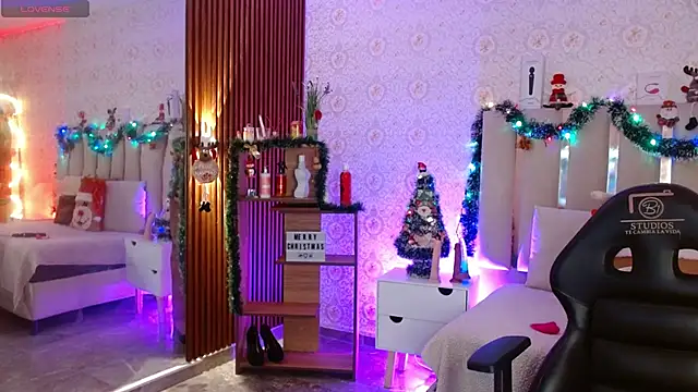 Daphnne tay online show from November 29, 3:42 am