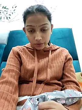 Snapshot of Aleena_Rai chatting on December 15, 3:42 pm Aleena Rai online show from December 15, 3:42 pm