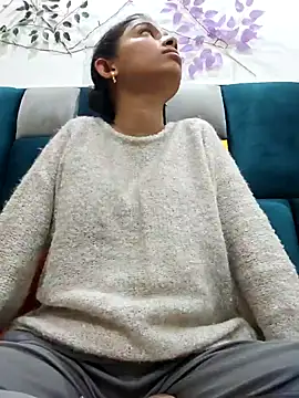 Snapshot of Aleena_Rai chatting on February 4, 7:55 pm Aleena Rai online show from February 4, 7:55 pm