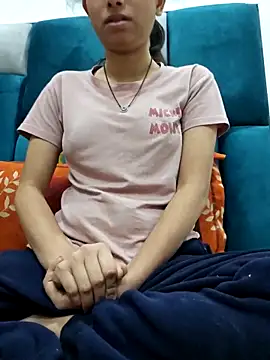 Snapshot of Aleena_Rai chatting on February 16, 9:27 pm Aleena Rai online show from February 16, 9:27 pm