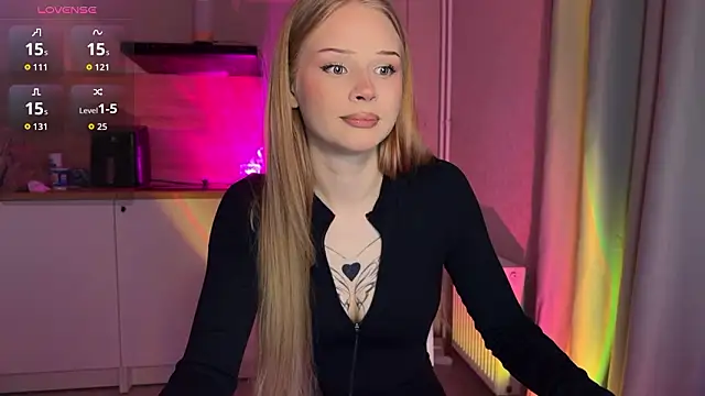 lisa barbie online show from February 21, 7:04 pm