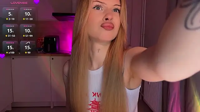 lisa barbie online show from February 28, 7:37 pm