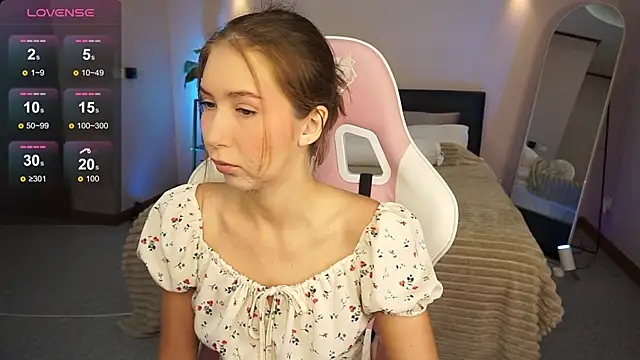 LinaSiren online show from December 16, 3:19 am