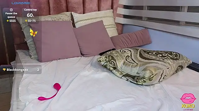 lou rosse  online show from January 5, 12:09 am