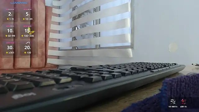 lou rosse  online show from September 15, 9:59 pm