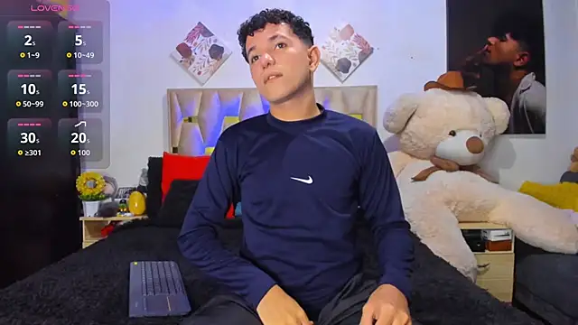 patrick sanzz online show from November 18, 1:44 am