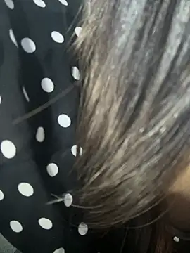 Amy Kiitty  online show from May 1, 1:37 pm