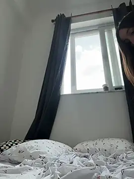 viviandaimond1 online show from May 15, 8:43 am