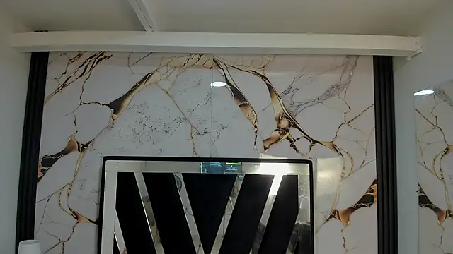 KarinaSimonz online show from November 11, 8:20 pm