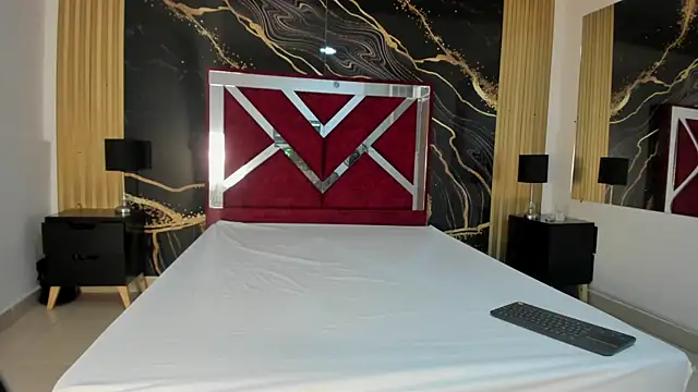 KarinaSimonz online show from December 14, 7:40 pm