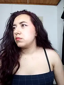 Emi chik online show from December 27, 10:55 am