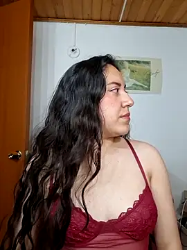 Snapshot of Emi_chik chatting on May 3, 4:51 am Emi chik online show from May 3, 4:51 am