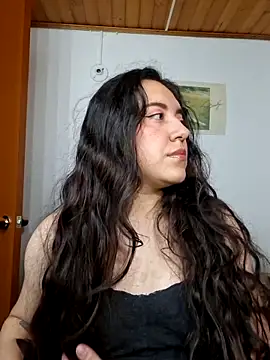 Snapshot of Emi_chik chatting on May 15, 4:08 am Emi chik online show from May 15, 4:08 am