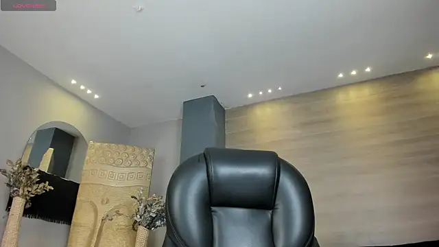 KatieNolan 1 online show from February 14, 12:35 pm