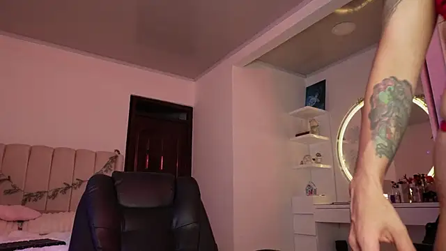 tammylee  online show from December 20, 4:08 am