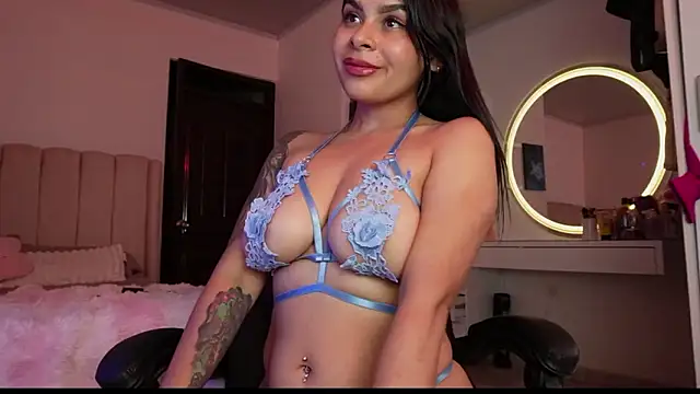 tammylee  online show from January 18, 7:34 am