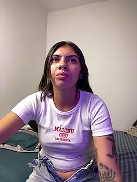 Snapshot of Argentiiniita chatting on March 22, 2:27 am Argentiiniita online show from March 22, 2:27 am