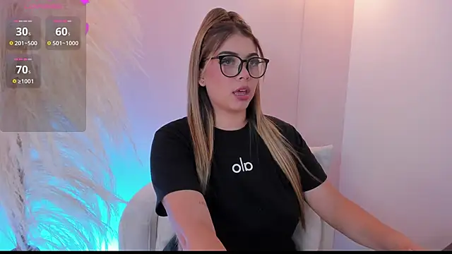 Snapshot of thaliafox_ chatting on January 23, 7:51 pm thaliafox  online show from January 23, 7:51 pm