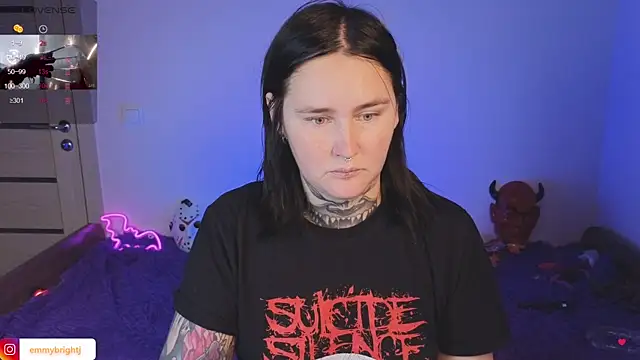 Snapshot of Emmybrightj_ chatting on November 5, 1:05 am Emmybrightj online show from November 5, 1:05 am