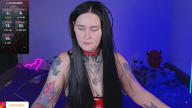 Snapshot of Emmybrightj_ chatting on November 9, 1:15 am Emmybrightj online show from November 9, 1:15 am