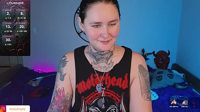 Snapshot of Emmybrightj_ chatting on November 10, 1:48 am Emmybrightj online show from November 10, 1:48 am