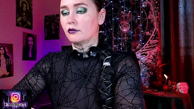 Snapshot of Emmybrightj_ chatting on June 25, 5:12 am Emmybrightj online show from June 25, 5:12 am
