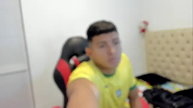 yei-sant online show from October 28, 3:32 am