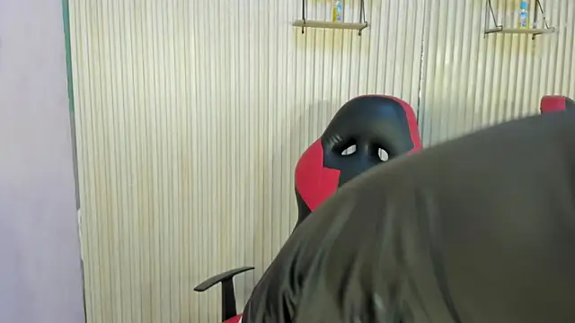 yei-sant online show from November 8, 2:34 am