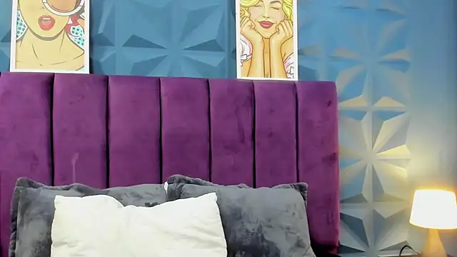 Snapshot of NicoleJonss chatting on May 27, 3:14 am NicoleJonss online show from May 27, 3:14 am