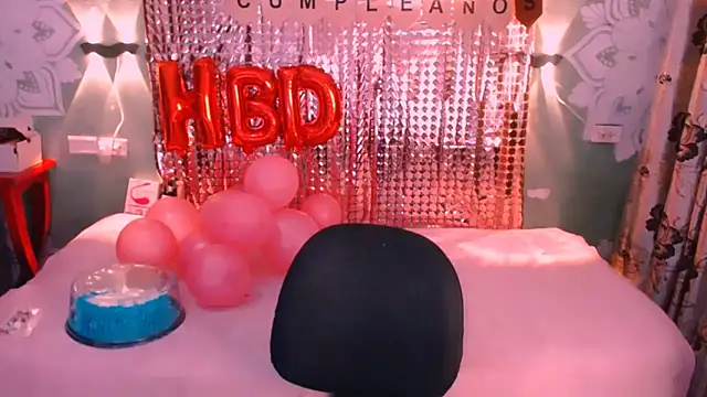 Emili Roux online show from February 10, 6:13 pm