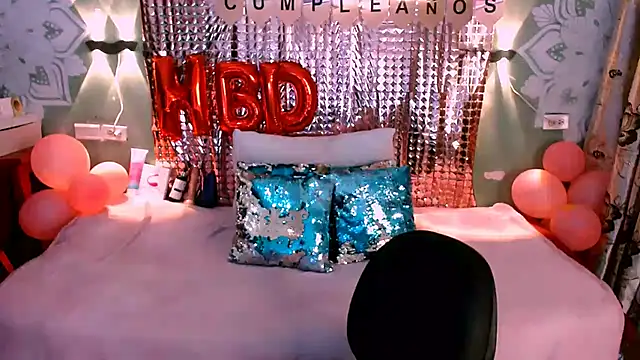 Emili Roux online show from February 12, 1:37 pm